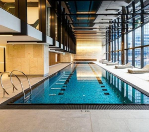 Great location 2B1B free parking Melbourne